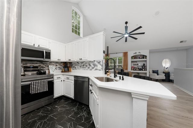 3432 WESTCHESTER SQUARE BOULEVARD 203, Orlando, FL 32835