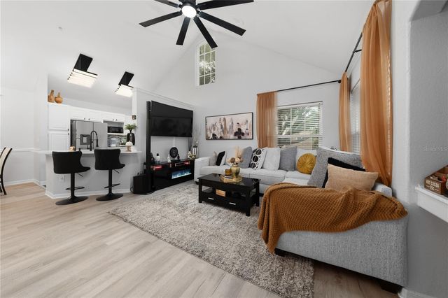 3432 WESTCHESTER SQUARE BOULEVARD 203, Orlando, FL 32835
