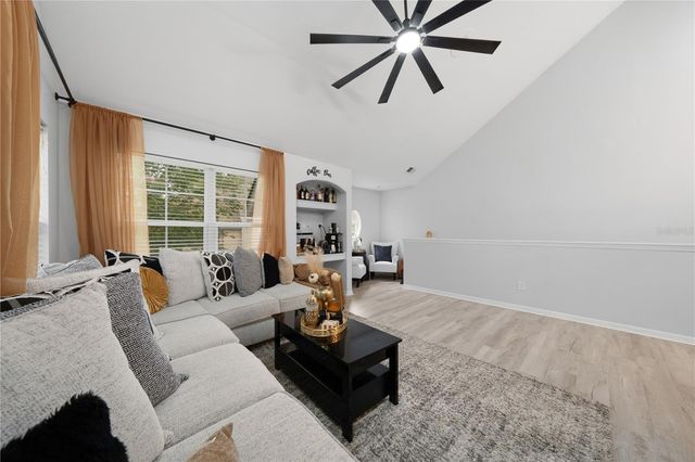 3432 WESTCHESTER SQUARE BOULEVARD 203, Orlando, FL 32835