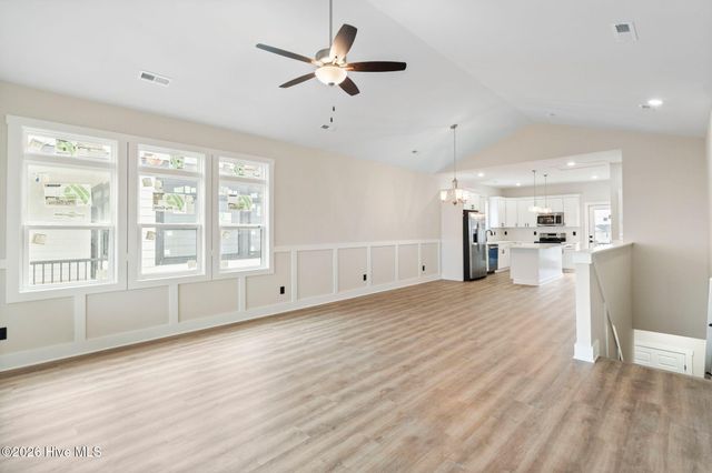 207 Shell Road 3a, Holly Ridge, NC 28445