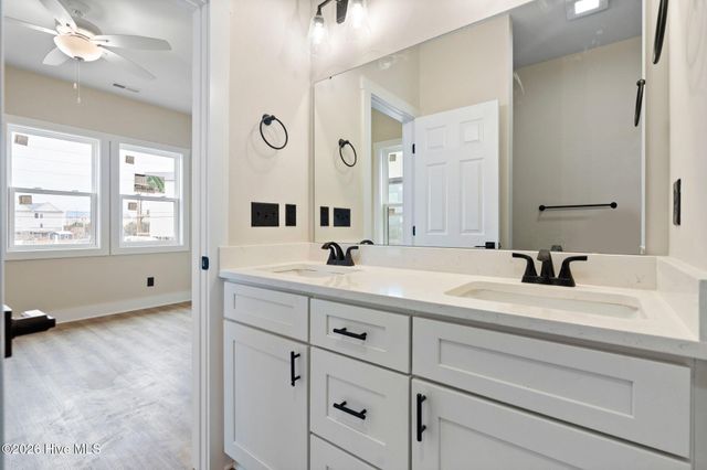 207 Shell Road 3a, Holly Ridge, NC 28445