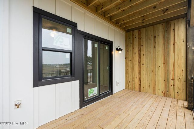 207 Shell Road 3a, Holly Ridge, NC 28445