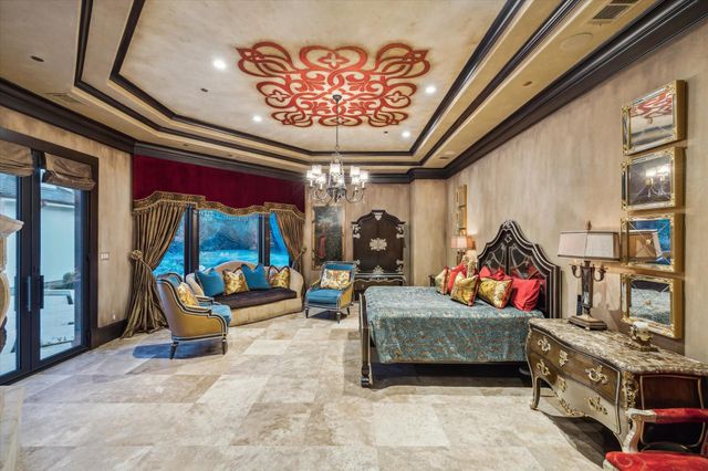 11095 Memorial Drive, Houston, TX 77024