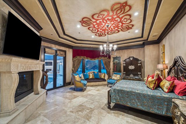 11095 Memorial Drive, Houston, TX 77024