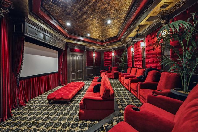 11095 Memorial Drive, Houston, TX 77024