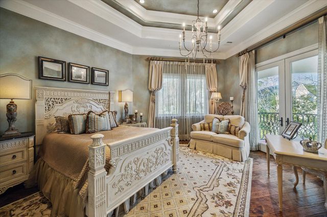 11095 Memorial Drive, Houston, TX 77024