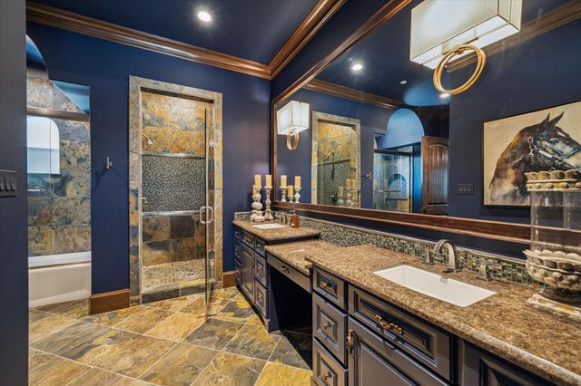 11095 Memorial Drive, Houston, TX 77024