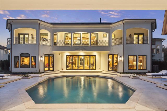 11095 Memorial Drive, Houston, TX 77024