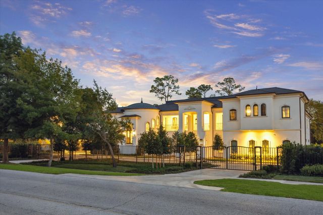 11095 Memorial Drive, Houston, TX 77024