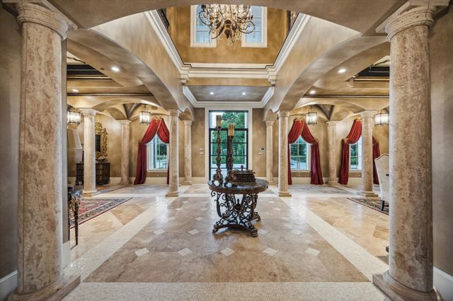 11095 Memorial Drive, Houston, TX 77024