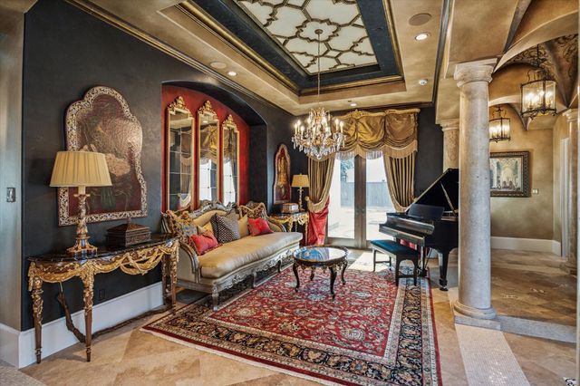 11095 Memorial Drive, Houston, TX 77024