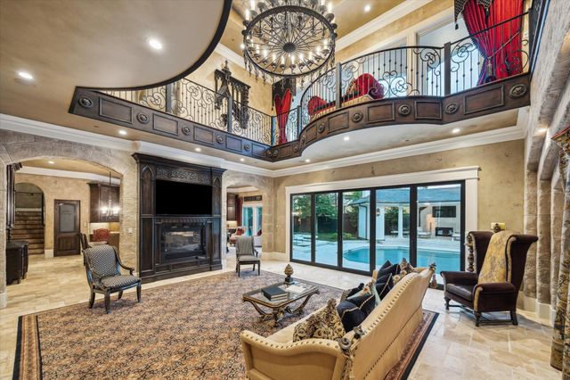 11095 Memorial Drive, Houston, TX 77024