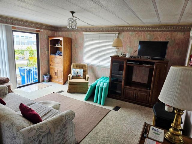 5316 53RD AVE E E2, Bradenton, FL 34203