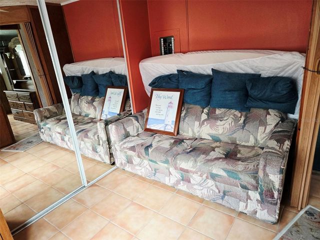 5316 53RD AVE E E2, Bradenton, FL 34203