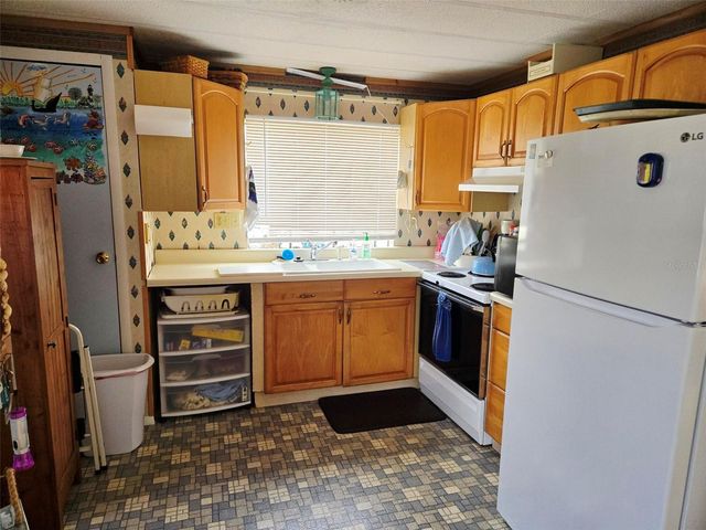 5316 53RD AVE E E2, Bradenton, FL 34203