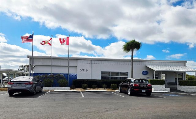 5316 53RD AVE E E2, Bradenton, FL 34203