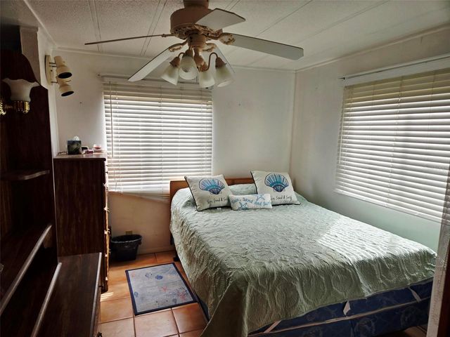 5316 53RD AVE E E2, Bradenton, FL 34203