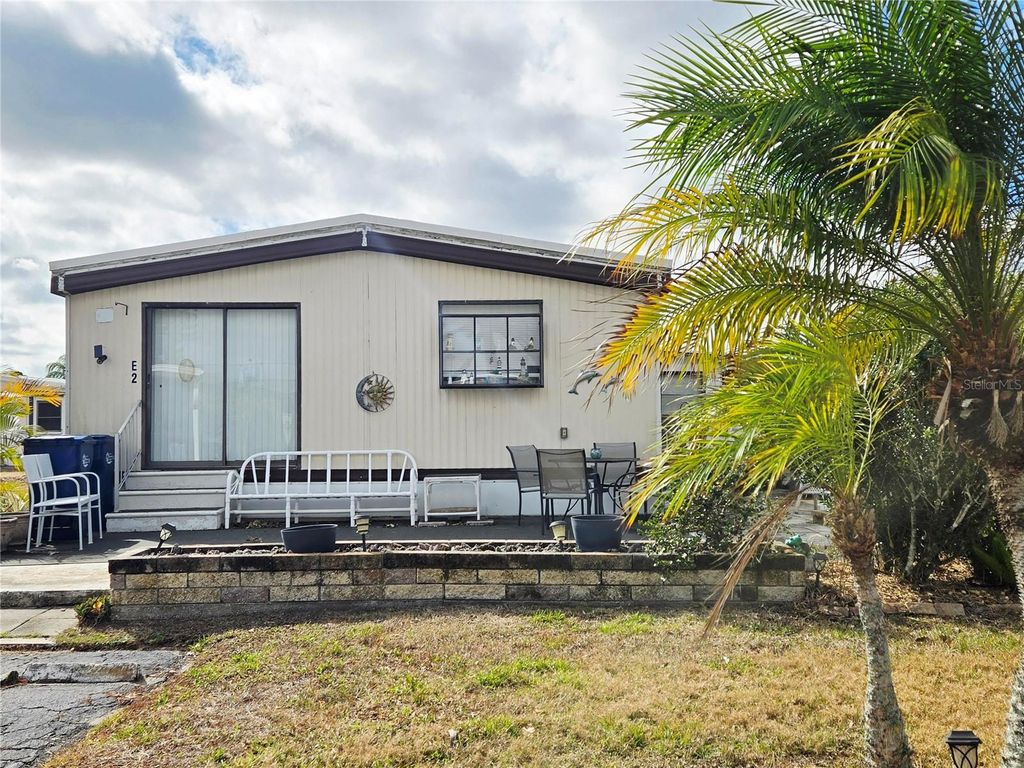 5316 53RD AVE E E2, Bradenton, FL 34203