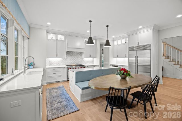 222 Anthony Circle, Charlotte, NC 28211