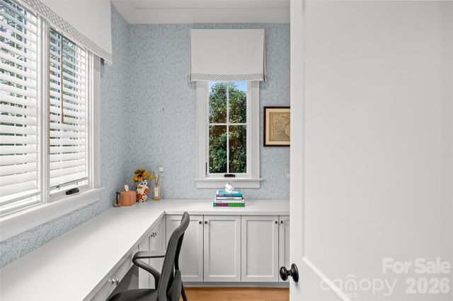 222 Anthony Circle, Charlotte, NC 28211