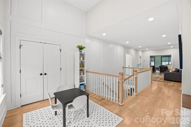 222 Anthony Circle, Charlotte, NC 28211