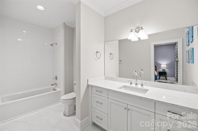 222 Anthony Circle, Charlotte, NC 28211