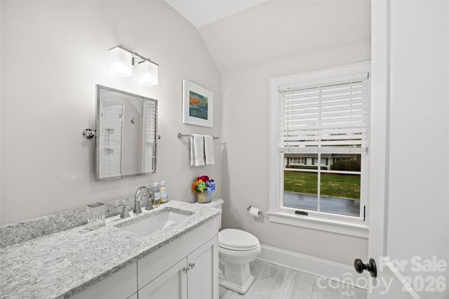 222 Anthony Circle, Charlotte, NC 28211