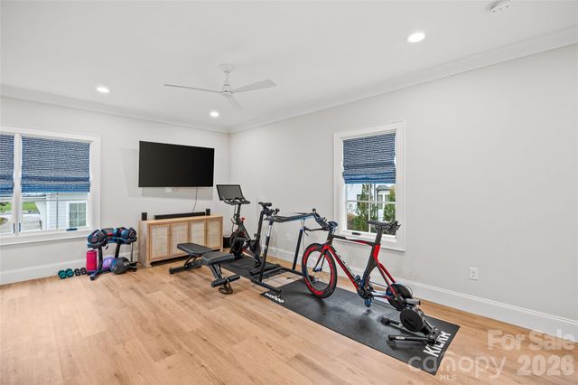 222 Anthony Circle, Charlotte, NC 28211