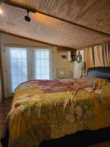 4190 COUNTY HOME RD, Savannah, TN 38372