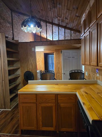 4190 COUNTY HOME RD, Savannah, TN 38372