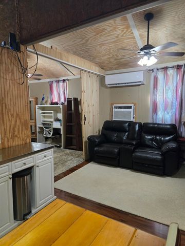 4190 COUNTY HOME RD, Savannah, TN 38372