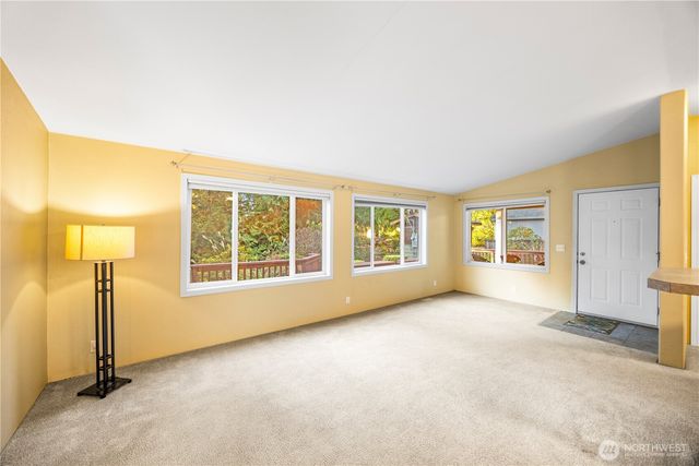 920 E Mason Lake Drive E, Grapeview, WA 98546