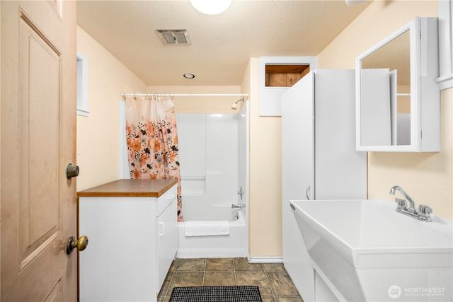 920 E Mason Lake Drive E, Grapeview, WA 98546