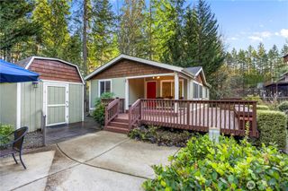 920 E Mason Lake Drive E, Grapeview, WA 98546