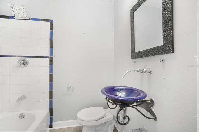 6013 N OTIS AVENUE, Tampa, FL 33604