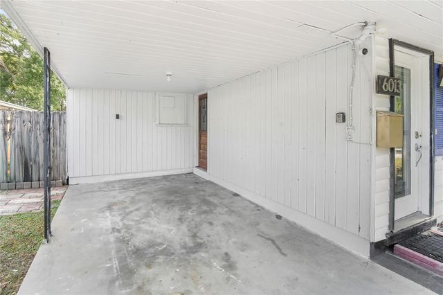 6013 N OTIS AVENUE, Tampa, FL 33604