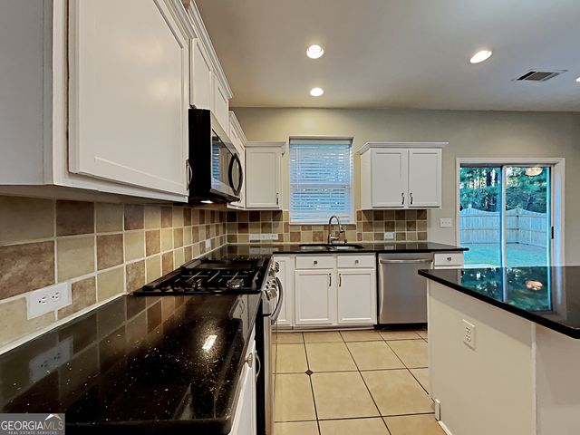 590 Simonton Crest Drive, Lawrenceville, GA 30045