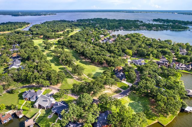 213 Saint Andrews Drive, Mabank, TX 75156
