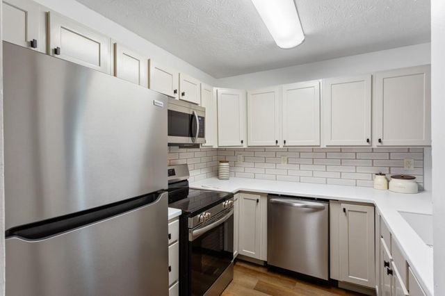 476 Teal Court, Roswell, GA 30076