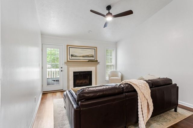 476 Teal Court, Roswell, GA 30076