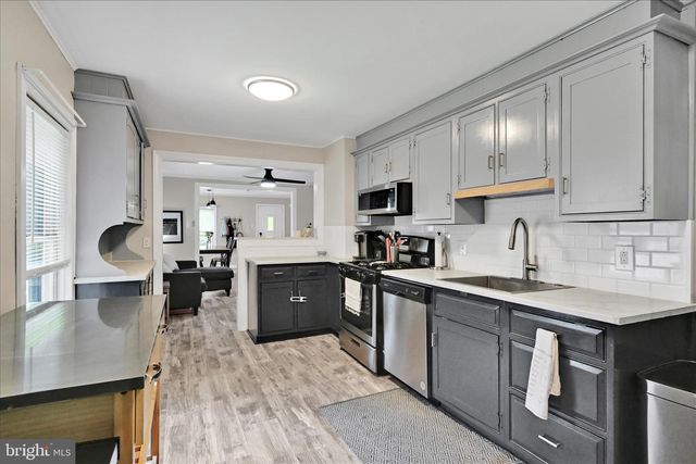 705 CHARLES ST, Coatesville, PA 19320
