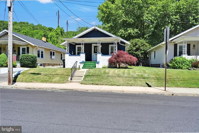 705 CHARLES ST, Coatesville, PA 19320