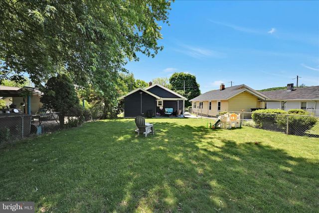 705 CHARLES ST, Coatesville, PA 19320