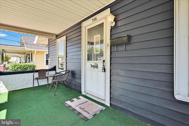 705 CHARLES ST, Coatesville, PA 19320