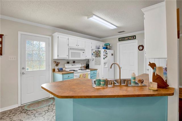 10729 Southern Oaks Court, Grand Bay, AL 36541