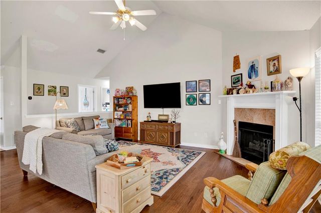 10729 Southern Oaks Court, Grand Bay, AL 36541