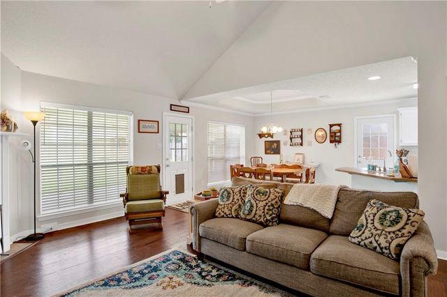 10729 Southern Oaks Court, Grand Bay, AL 36541