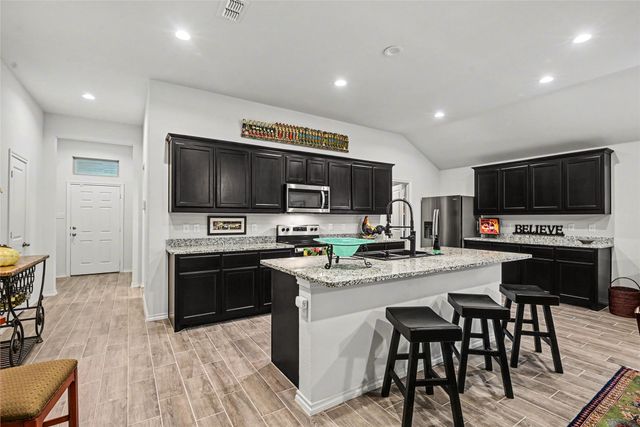 5808 Brookville Drive, Fort Worth, TX 76179