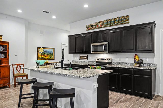 5808 Brookville Drive, Fort Worth, TX 76179