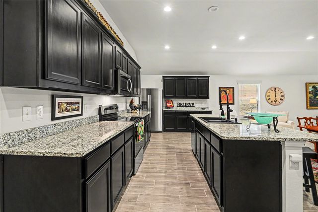 5808 Brookville Drive, Fort Worth, TX 76179